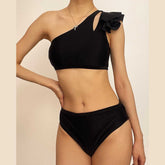Traje de baño bikini de un solo hombro con volantes, liso, irregular, ahuecado